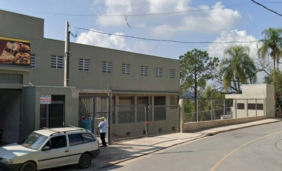 #2981 - Salão Comercial para Locação em São Roque - SP