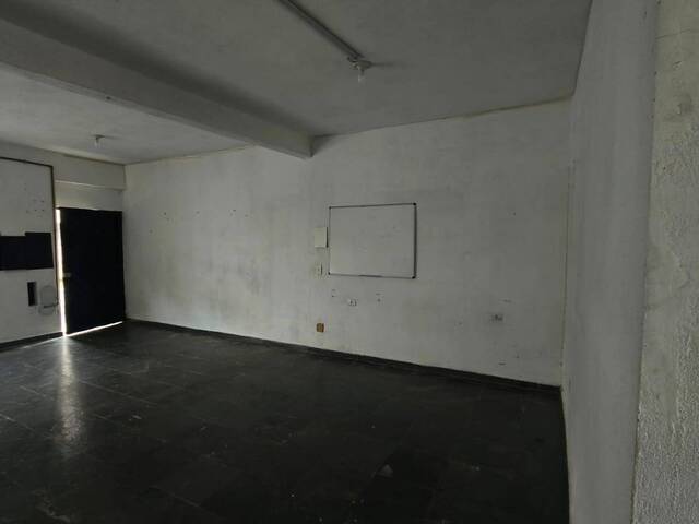 Locação em VILA ROQUE - São Paulo