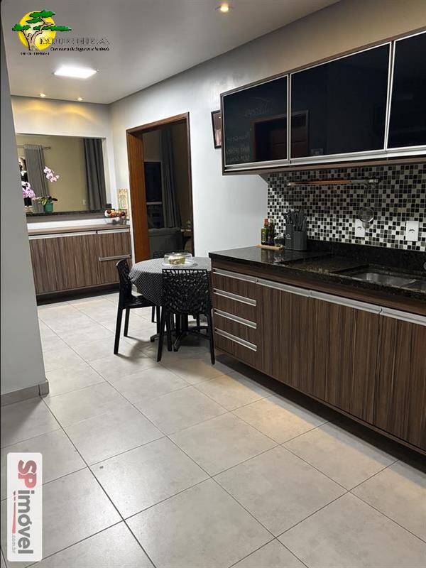 Sobrado, 3 quartos, 220 m² - Foto 3